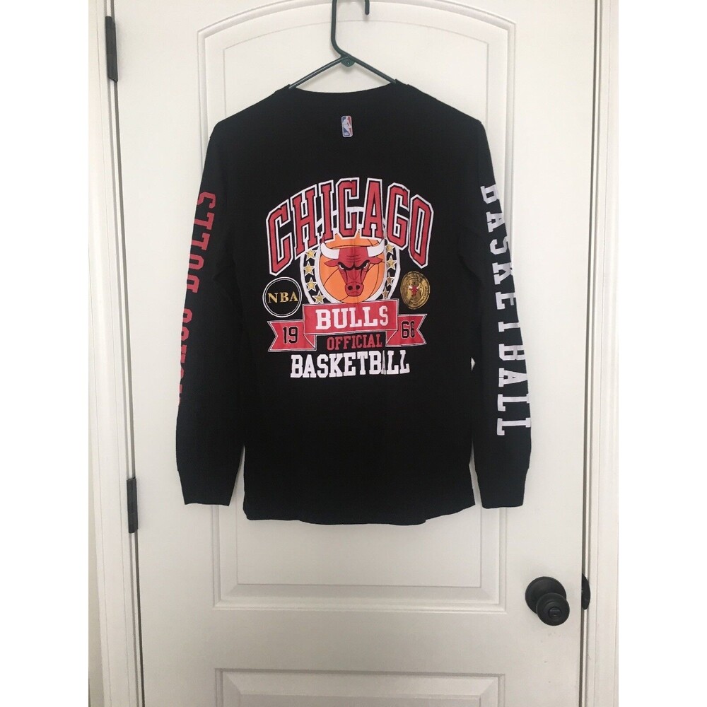 NBA Chicago Bulls Men’s Long Sleeve T-Shirt Size Small Black